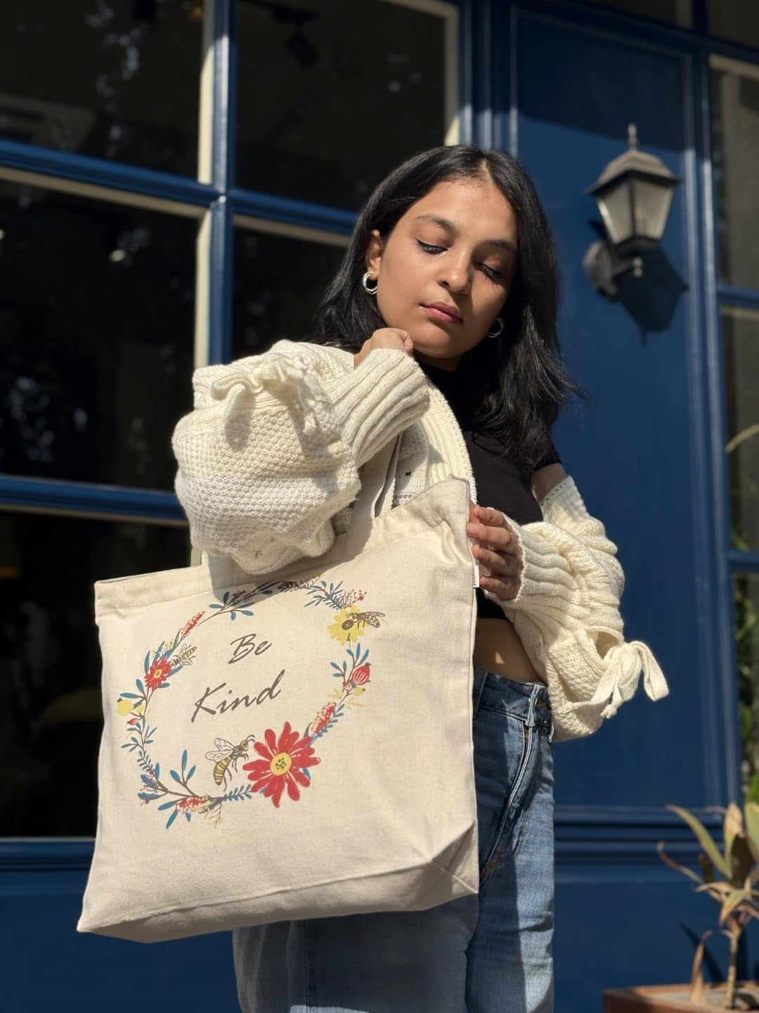 Women's Aesthetic Canvas Tote Bag - Large Zipper Design with Pocket for Yoga, Work, and Beach Use